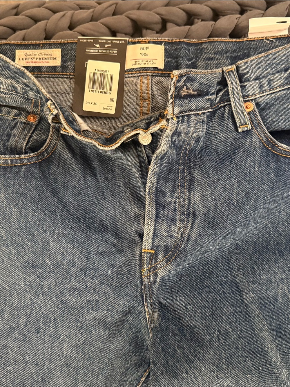 Levi’s Premium 501® '90s Women’s Jeans - Picture 2 of 7